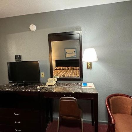 Pratt Budget Inn المظهر الخارجي الصورة